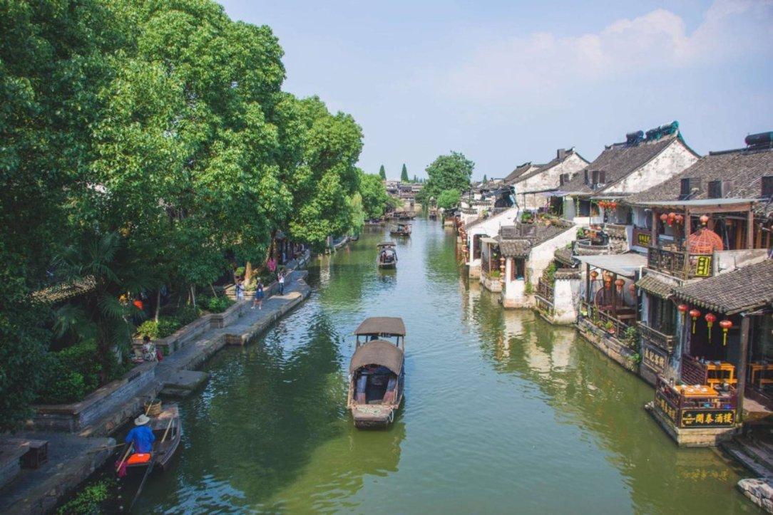 逃离广阔的山川